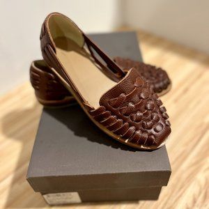 Brand: Nisolo, Style: Ecuador Sandal, Color: Burnt Sienna, Size: 5